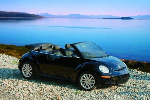 vw new beetle convertible 2010 300x200 picture
