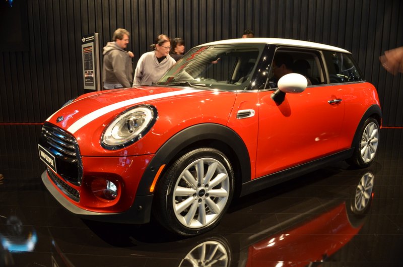 2013 Los Angeles Auto Show: The New “New” 2015 Mini Cooper Hardtop ...