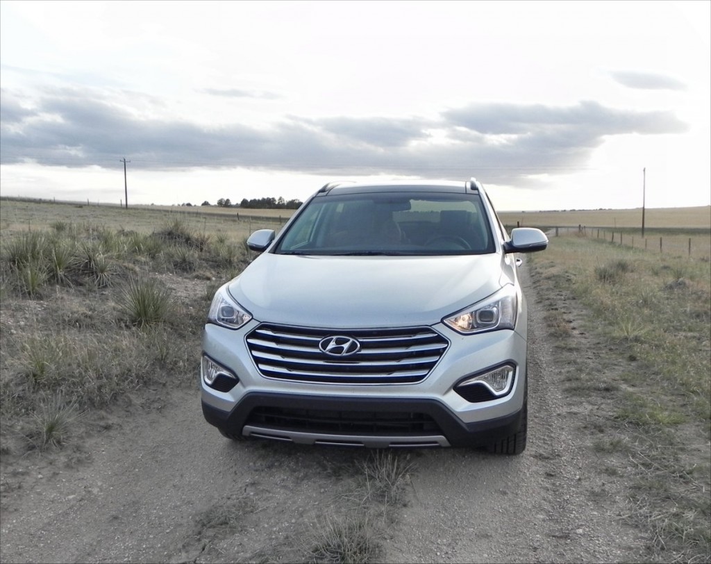 2015 Hyundai Santa Fe - field 7 - AOA1200px
