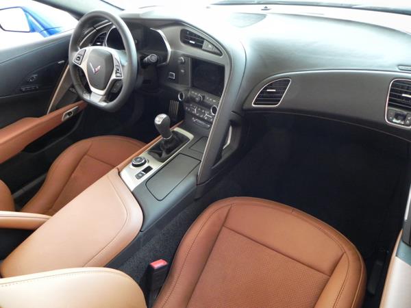 2016 Chevrolet Corvette Stingray - interior 5 - AOA1200px