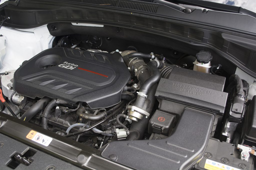 2017 Hyundai Santa Fe Sport 2.0T Ultimate 8