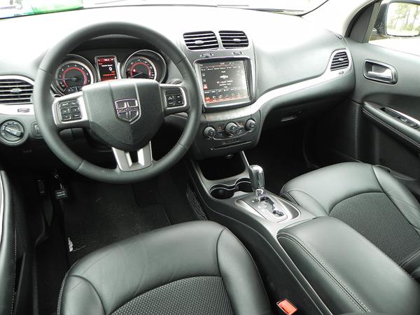 2016 Dodge Journey - interior 6 - AOA1200px