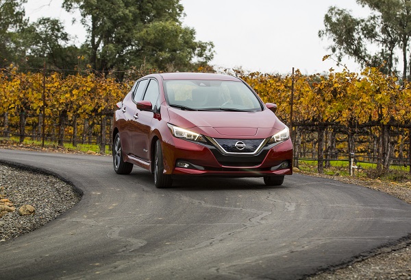 The all-new 2018 Nissan LEAF sets a new standard in the growing market for mainstream electric vehicles by offering customers greater range, advanced technologies and a dynamic new design.