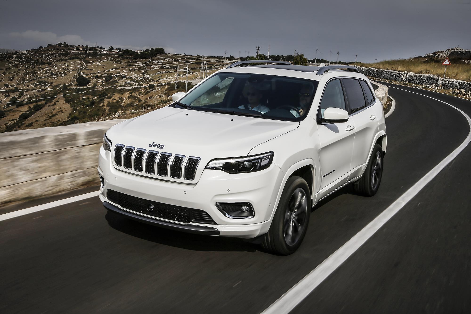 jeep-4xe-hybrid-tax-credits-incentives-by-state